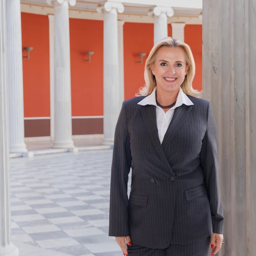 Vivian Bouzali Profile Picture